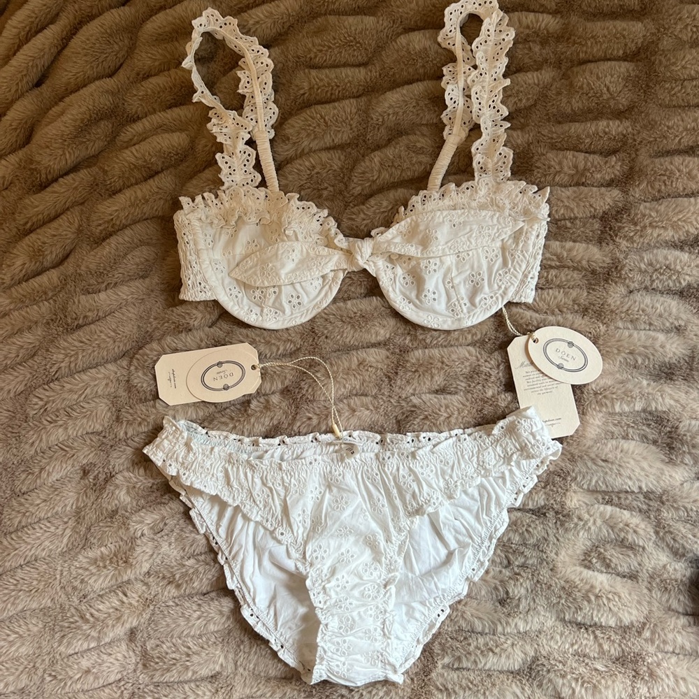 COPY - White Lace Women's Intimate Set